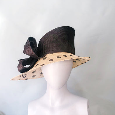 Black & cream spotty hat