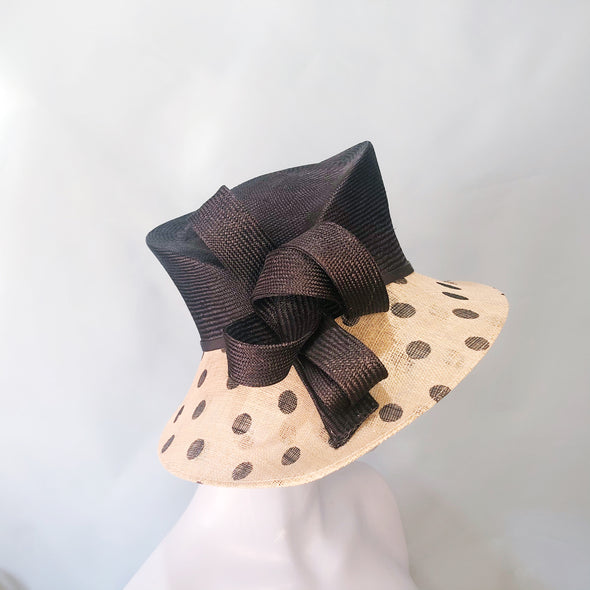 Black & cream spotty hat